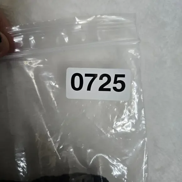 J. Jill Corduroy Pants Straight Leg Womens 14 Petite Black 0725 - Picture 10 of 10